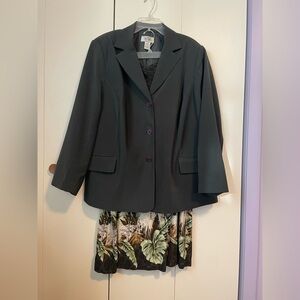 Studio Dark Green Blazer
